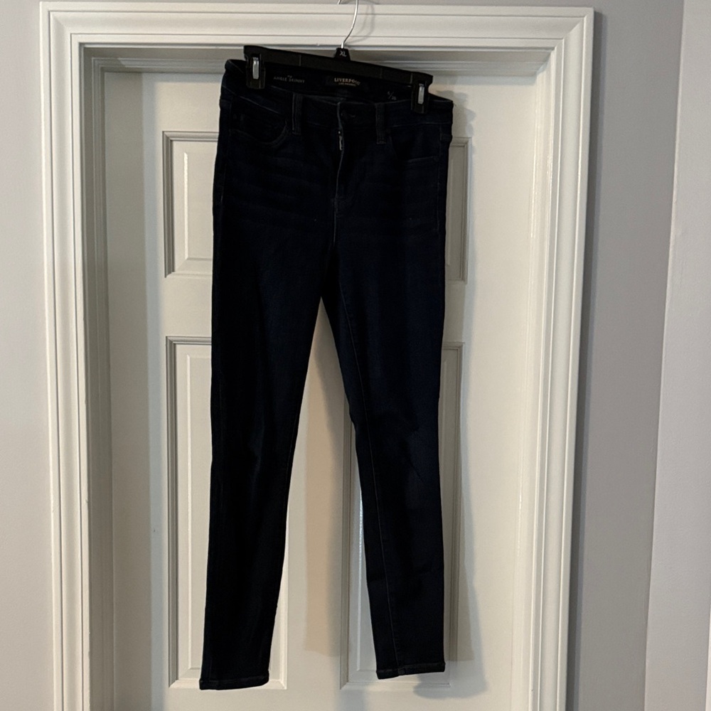 Liverpool women’s Dark Blue Skinny Jeans size 6/28 regular length